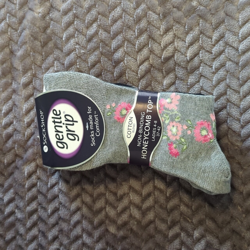 Gentle grip socks, pack of three